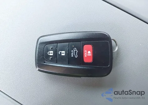 2021 Toyota Highlander Xle z USA, uszkodzony, nr VIN 5TDHZRAH5MS532462